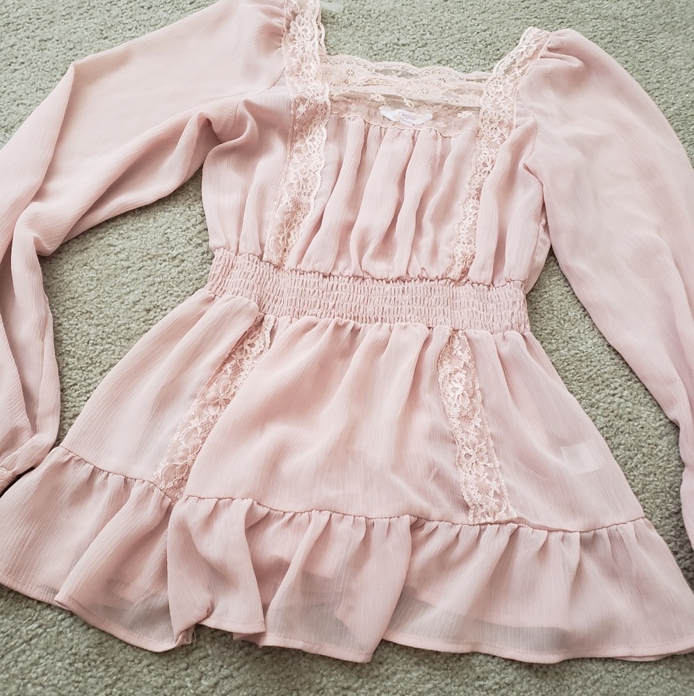 Dusty pink delicate princess blouse